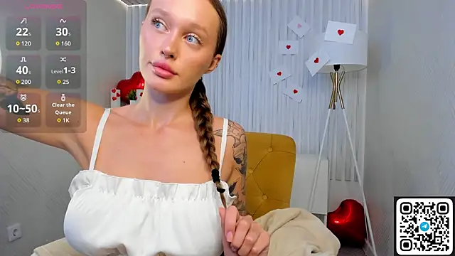Snapshot of UliKopp chatting on 07/19/26, 01:03 UliKopp online show from 07/19/26, 01:03