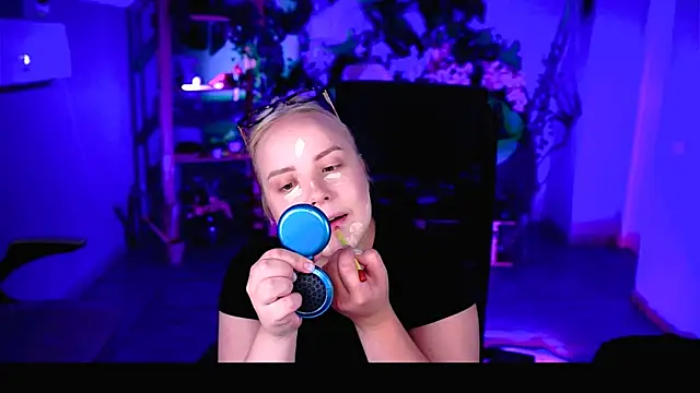 Snapshot of stellawatts chatting on 07/08/26, 12:06 stellawatts online show from 07/08/26, 12:06