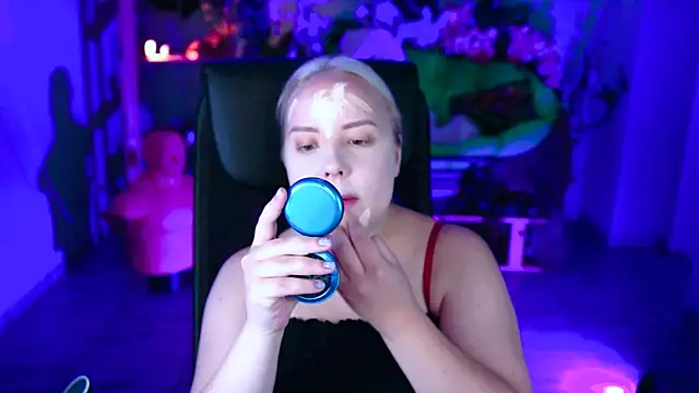 Snapshot of stellawatts chatting on 07/09/26, 12:04 stellawatts online show from 07/09/26, 12:04