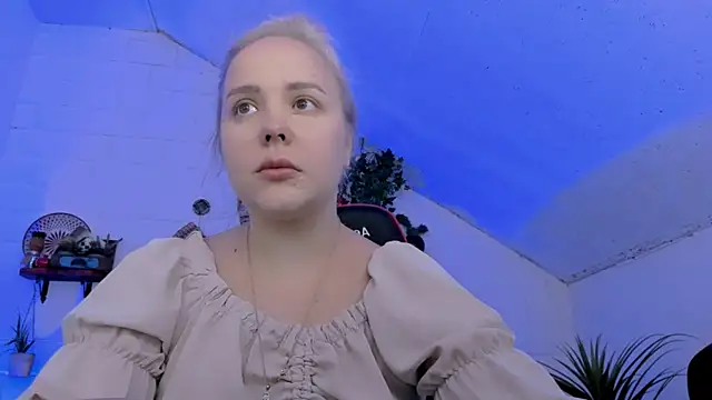 Snapshot of stellawatts chatting on 07/21/26, 12:06 stellawatts online show from 07/21/26, 12:06