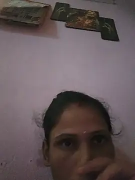 Roohi-hot online show from 07/04/26, 12:32
