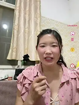 Snapshot of huangjialipao005 chatting on 06/24/26, 12:59 huangjialipao005 online show from 06/24/26, 12:59