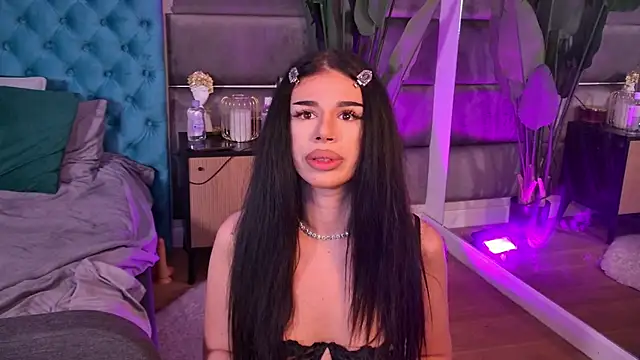 Snapshot of LucianaDelSol chatting on 07/17/26, 03:37 LucianaDelSol online show from 07/17/26, 03:37