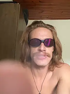 ruivofloripasecrets online show from 06/18/26, 04:23