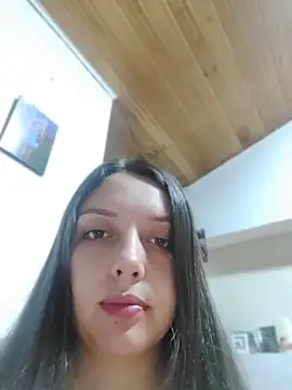 Bella Karoline online show from 06/30/26, 12:32