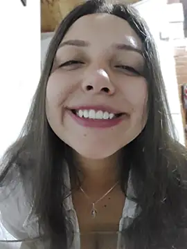 Bella Karoline online show from 07/05/26, 12:04