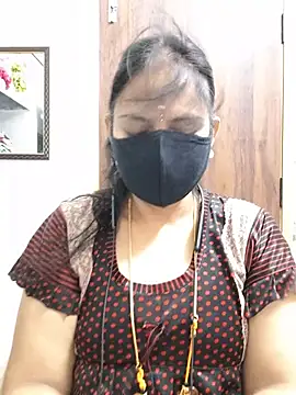 Snapshot of Tamil_white_beauty chatting on 06/26/26, 06:30 Tamil white beauty online show from 06/26/26, 06:30