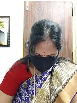 Snapshot of Tamil_white_beauty chatting on 06/20/26, 03:39 Tamil white beauty online show from 06/20/26, 03:39