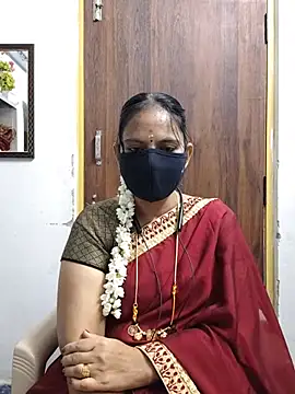 Snapshot of Tamil_white_beauty chatting on 07/08/26, 07:58 Tamil white beauty online show from 07/08/26, 07:58