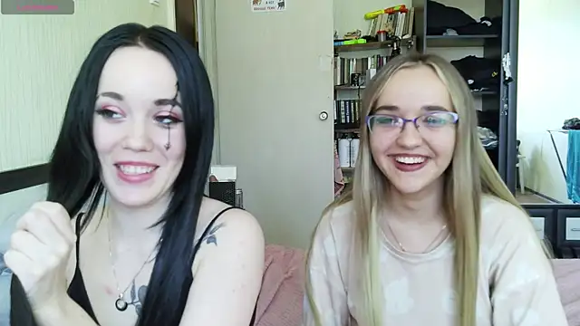 Mia Ellis online show from 07/15/26, 12:01