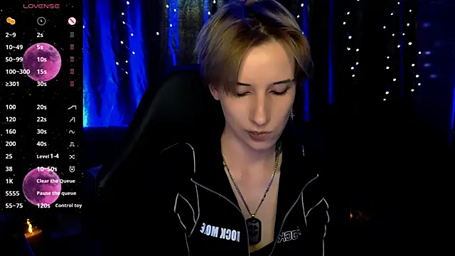Snapshot of _Shadow_devil__ chatting on 06/20/26, 02:55 Shadow devil online show from 06/20/26, 02:55