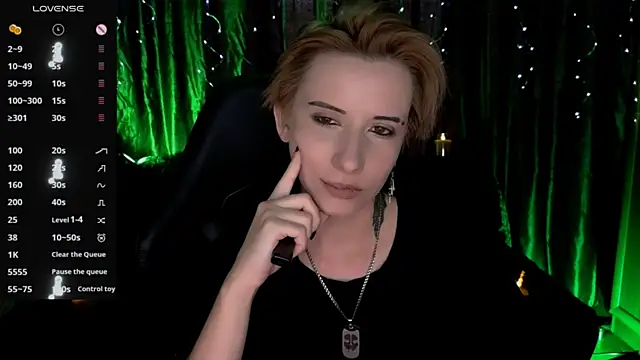 Snapshot of _Shadow_devil__ chatting on 06/24/26, 02:04 Shadow devil online show from 06/24/26, 02:04