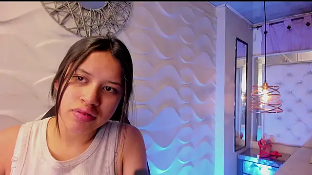 Snapshot of Tifanny-Val chatting on 06/30/26, 12:38 Tifanny-Val online show from 06/30/26, 12:38