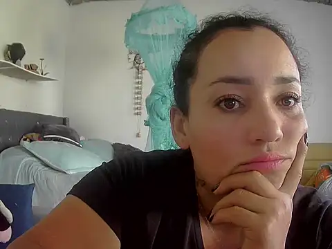vaneza1409 online show from 06/26/26, 07:31