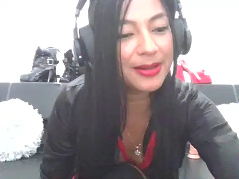 SAKURA AKEMI online show from 06/24/26, 04:55
