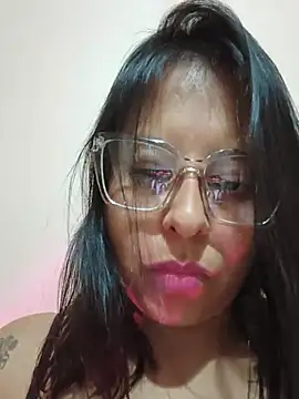 Snapshot of Coral_611 chatting on 07/04/26, 08:46 Coral 611 online show from 07/04/26, 08:46