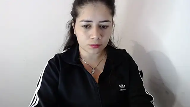 Snapshot of Luna_zoe chatting on 07/17/26, 09:50 Luna zoe online show from 07/17/26, 09:50