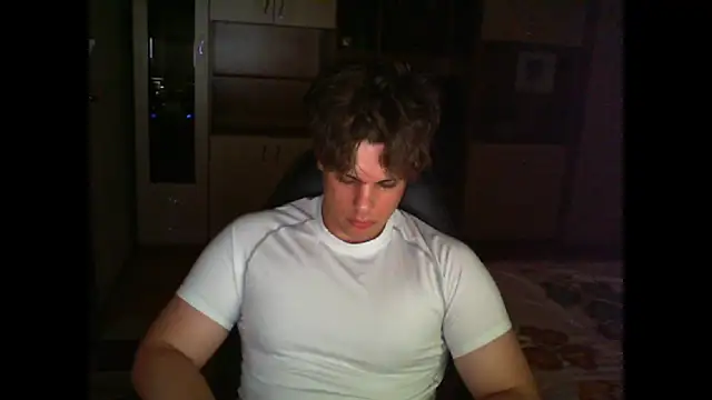 Snapshot of kanewolf_55 chatting on 06/25/26, 10:37 kanewolf 55 online show from 06/25/26, 10:37