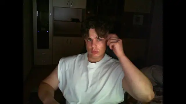 Snapshot of kanewolf_55 chatting on 06/21/26, 09:42 kanewolf 55 online show from 06/21/26, 09:42
