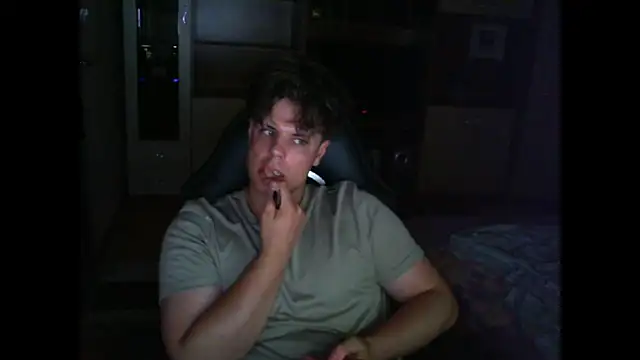 Snapshot of kanewolf_55 chatting on 07/10/26, 10:21 kanewolf 55 online show from 07/10/26, 10:21