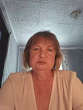 MilashkaCutie50 online show from 06/18/26, 04:00