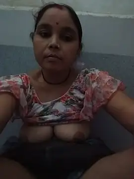 Snapshot of Hot_bhabi022 chatting on 07/21/26, 02:18 Hot bhabi022 online show from 07/21/26, 02:18