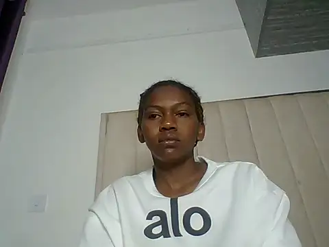 sexy aurora444 online show from 06/19/26, 02:39