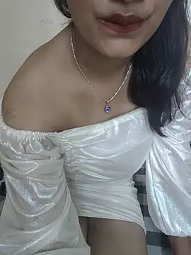 Snapshot of Ritika_jha01 chatting on 07/14/26, 11:05 Ritika jha01 online show from 07/14/26, 11:05