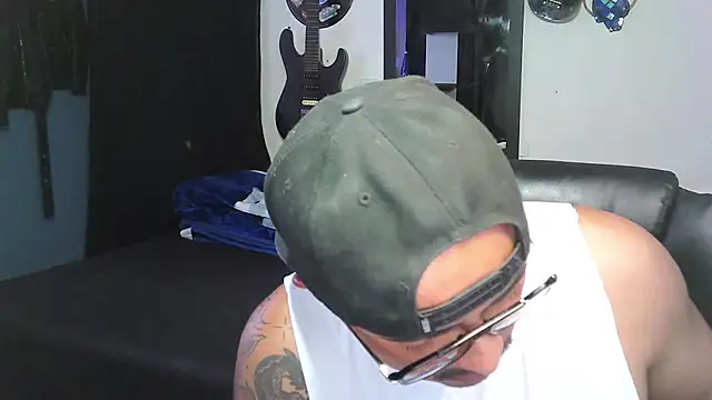 MrGoldenBoy777 online show from 06/15/26, 12:44