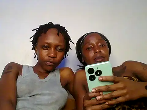Snapshot of Pretty-Caramel1 chatting on 07/22/26, 09:28 Pretty-Caramel1 online show from 07/22/26, 09:28