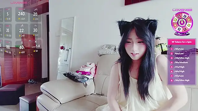 Snapshot of qiao-520 chatting on 06/16/26, 04:56 qiao-520 online show from 06/16/26, 04:56