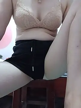 Snapshot of Bong_Hoa chatting on 06/18/26, 03:16 Bong Hoa online show from 06/18/26, 03:16