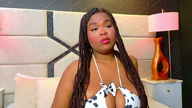 EbonyHenner online show from 07/10/26, 12:05