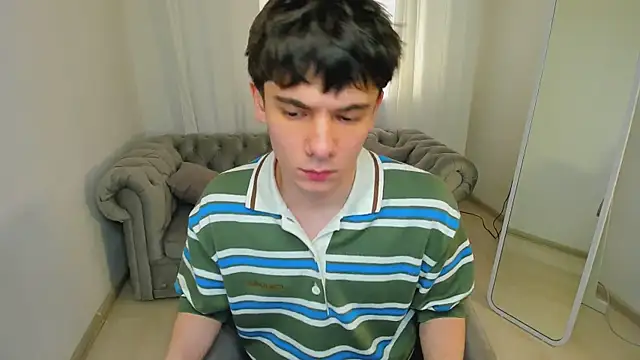 Snapshot of Ethan_Crowe chatting on 07/24/26, 10:33 Ethan Crowe online show from 07/24/26, 10:33