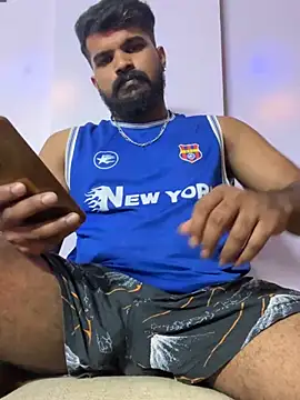 Snapshot of vinay1018 chatting on 06/17/26, 07:02 vinay1018 online show from 06/17/26, 07:02