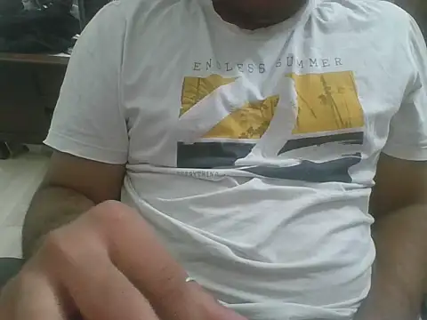 kkkkanu13 online show from 06/17/26, 03:55