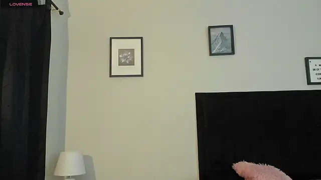 Sara B online show from 07/26/26, 06:04