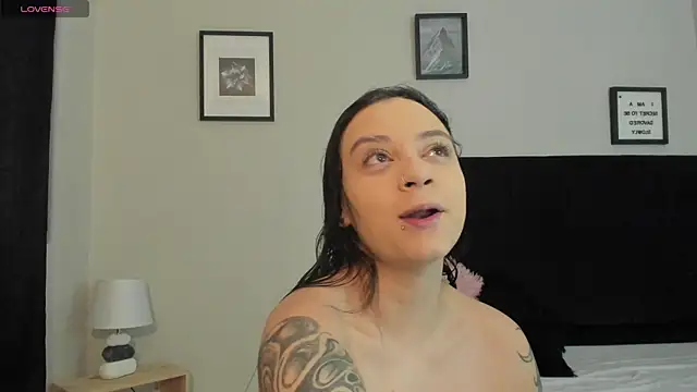 Sara B online show from 07/24/26, 06:37