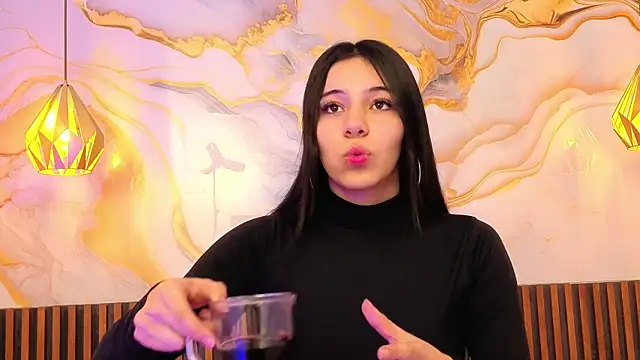 MadissonLewis1 online show from 07/07/26, 01:58