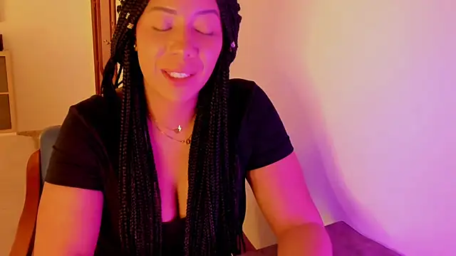 NicolePasqualott online show from 10/22/25, 07:35