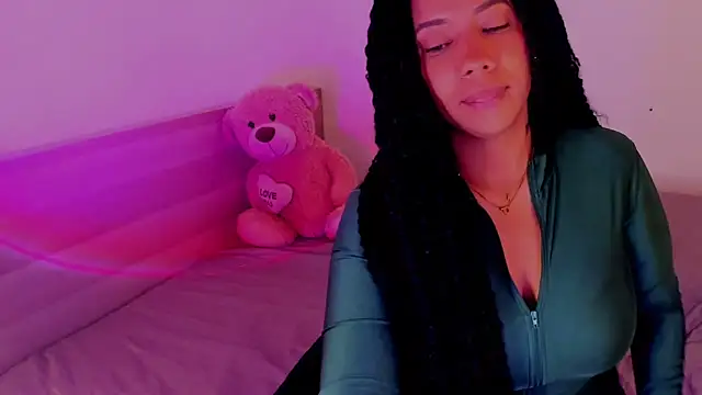 NicolePasqualott online show from 11/11/25, 08:25