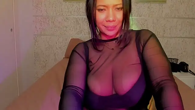 Snapshot of NicolePasqualott chatting on 03/30/26, 12:12 NicolePasqualott online show from 03/30/26, 12:12