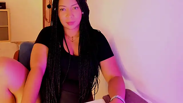 NicolePasqualott online show from 10/19/25, 07:49