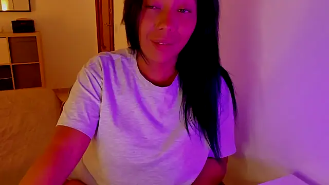 NicolePasqualott online show from 09/21/25, 09:20