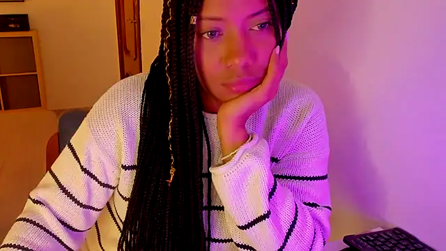 NicolePasqualott online show from 09/28/25, 05:31