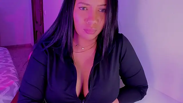 NicolePasqualott online show from 02/05/26, 06:48