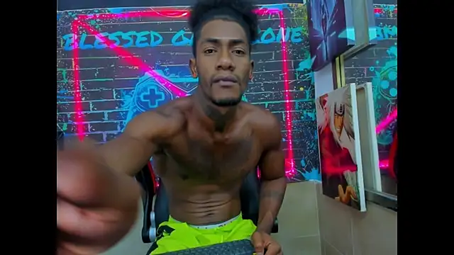 yulian23  online show from 06/22/26, 03:20