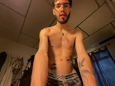 Leo Saint  online show from 06/14/26, 07:26
