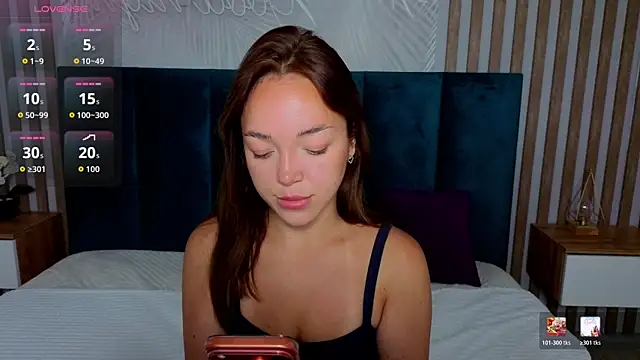 Snapshot of Christy_Beauty chatting on 07/10/26, 01:27 Christy Beauty online show from 07/10/26, 01:27