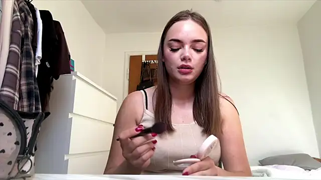 Snapshot of beautifulMira chatting on 06/18/26, 07:18 beautifulMira online show from 06/18/26, 07:18
